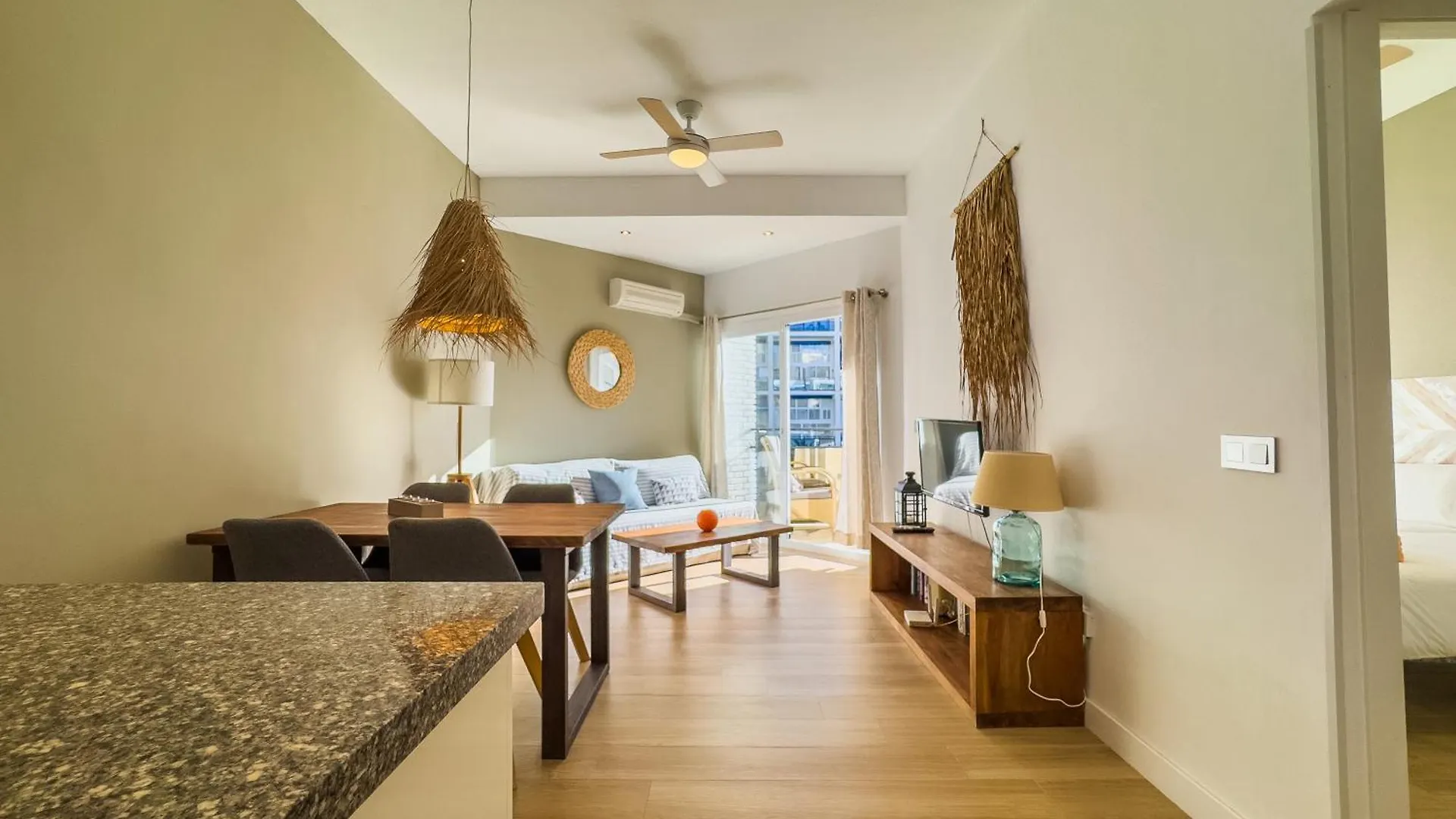 Skol 420C Fantastico 1 Dormitorio Primera Linea De Playa Marbella Apartment