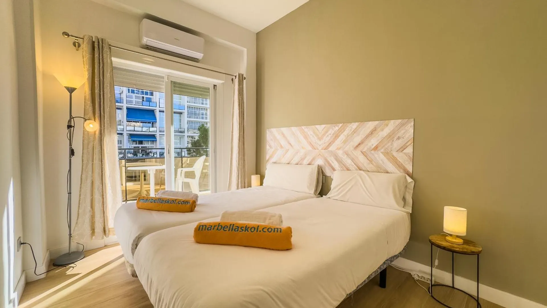 Skol 420C Fantastico 1 Dormitorio Primera Linea De Playa Marbella Apartment
