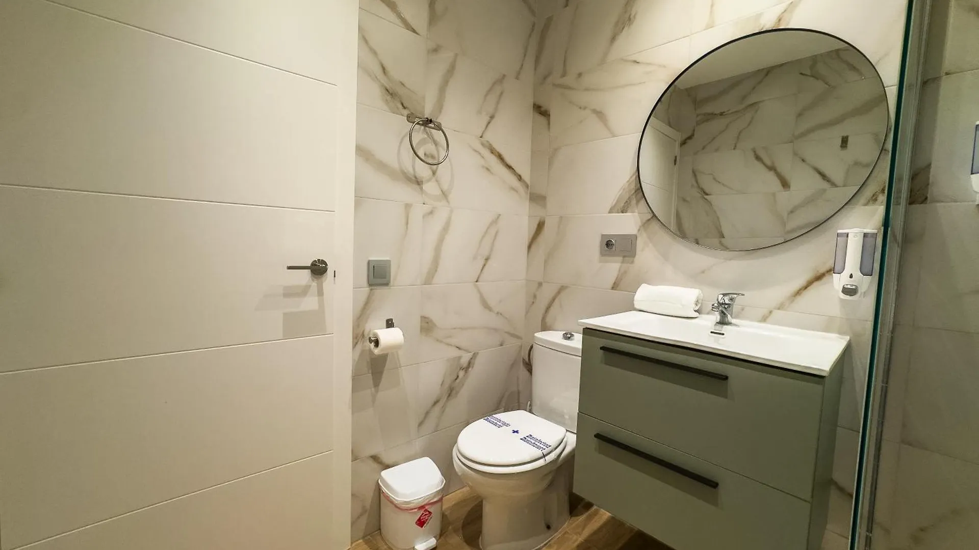 Skol 420C Fantastico 1 Dormitorio Primera Linea De Playa Marbella